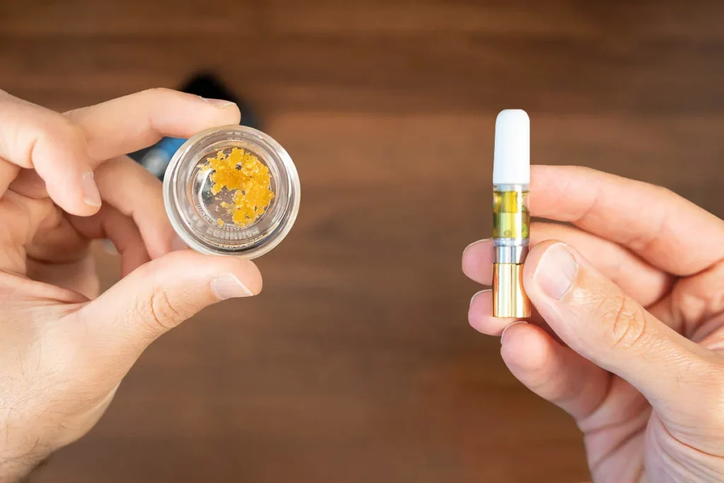 Cannabis Oil vs Wax: What’s the Difference